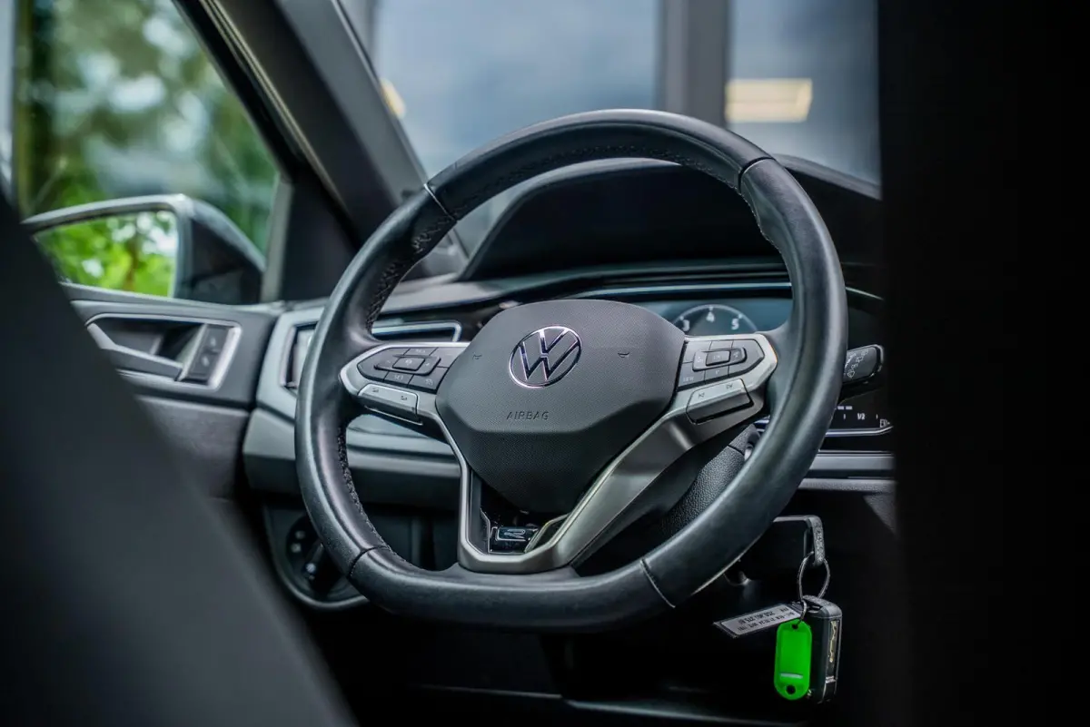 1.0 TSI R-Line|PANO|IQ LED|CAMERA|ACC|SFEERV