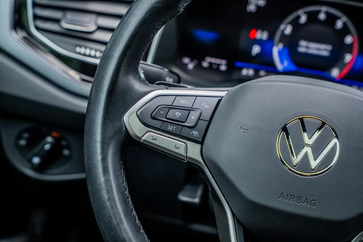 1.0 TSI R-Line|PANO|IQ LED|CAMERA|ACC|SFEERV