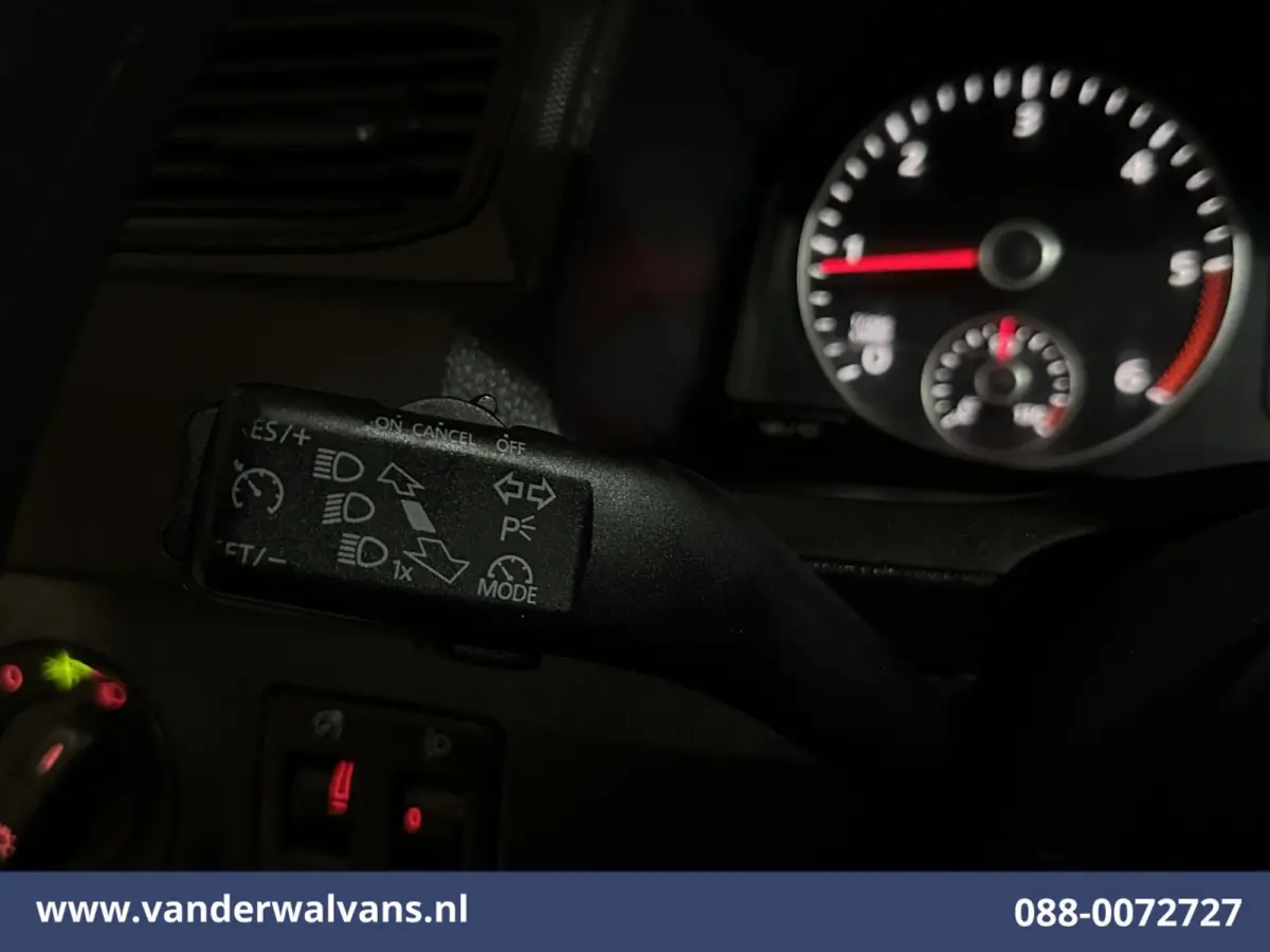 2.0 TDI 102pk L1H1 Euro6 Airco | Imperiaal | 1500kg Trekhaak | Cruisecontrol Parkeersensoren