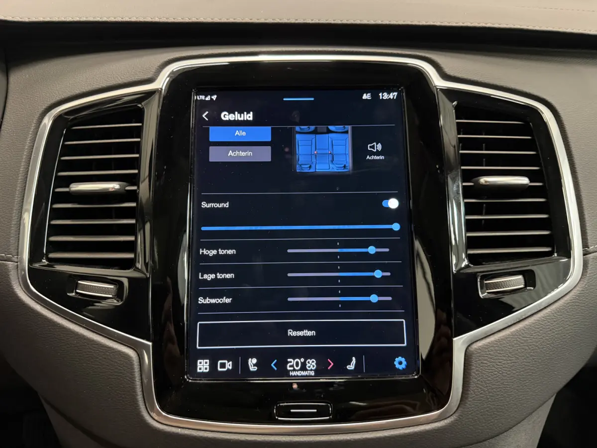 T8 Recharge AWD R-Design PANO/LUCHTVERING/TREKHAAK/SOH 98%/H&K/MEMORY/ZWART LEER/GOOGLE/CARPLAY/ACC/PILOT-ASSIST/20"/PRIVACY/VOLLEDIG VOLVO DEALER HISTORIE