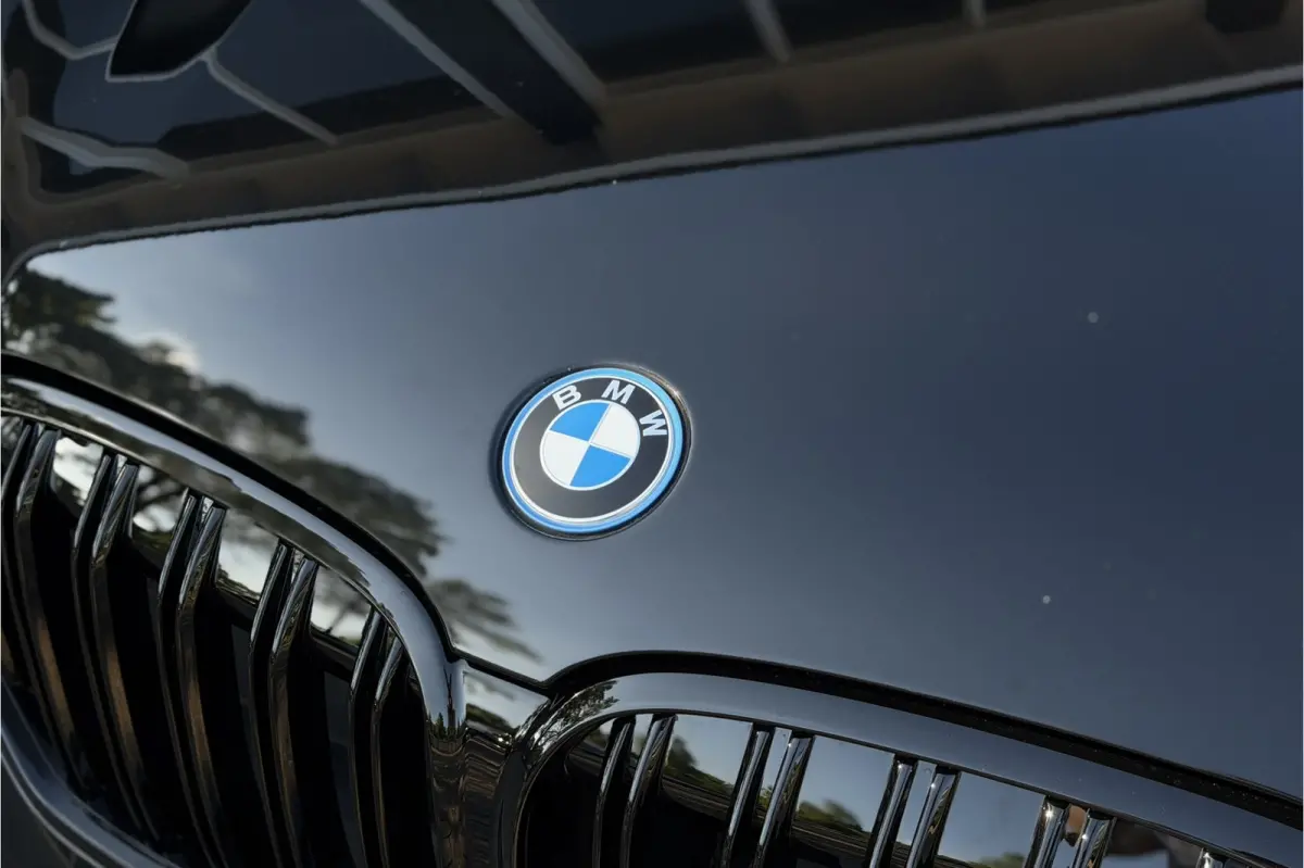 xDrive25e | Camera | Head-Up | Adaptive LED | Groot NAVI | PDC V & A | 35X op voorraad