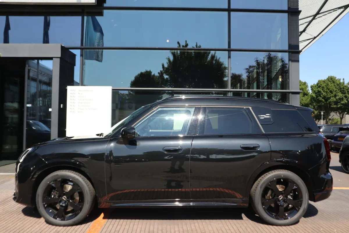 C | John Cooper Works uitvoering + Pakket L