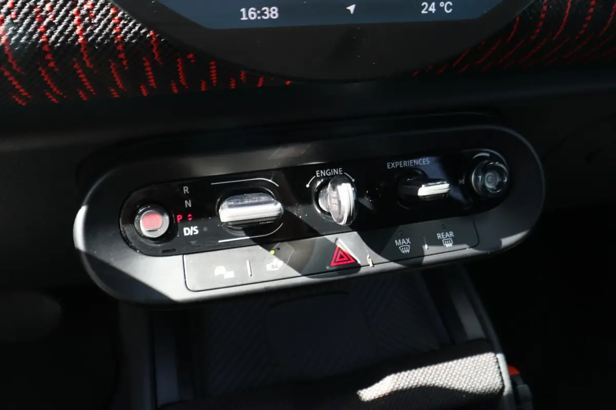 C | John Cooper Works uitvoering + Pakket L
