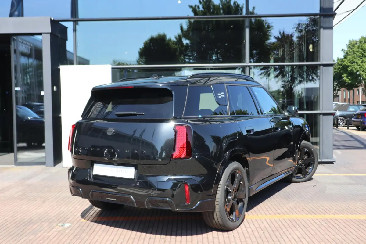 C | John Cooper Works uitvoering + Pakket L