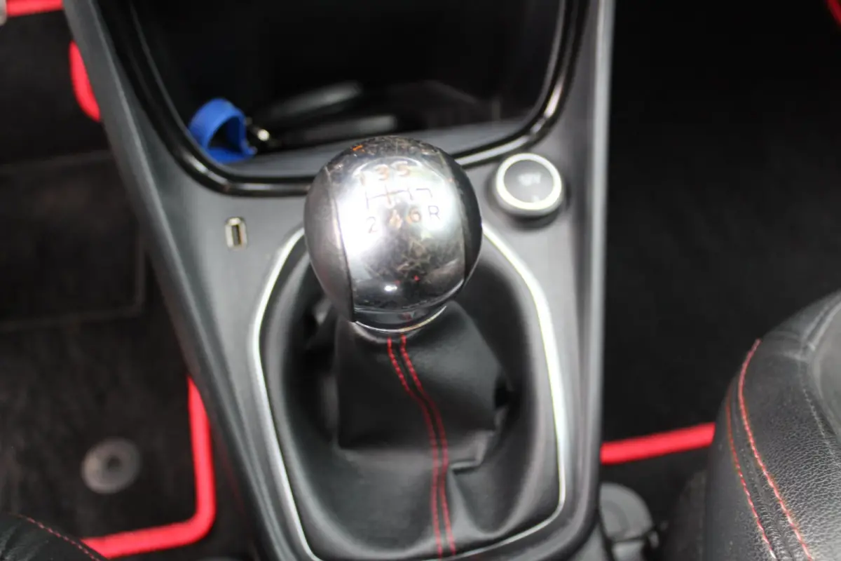 1.0 EcoBoost ST-Line X 125PK | Parkeercamera | Cruise Control | Stoelverwarming | Climate Control