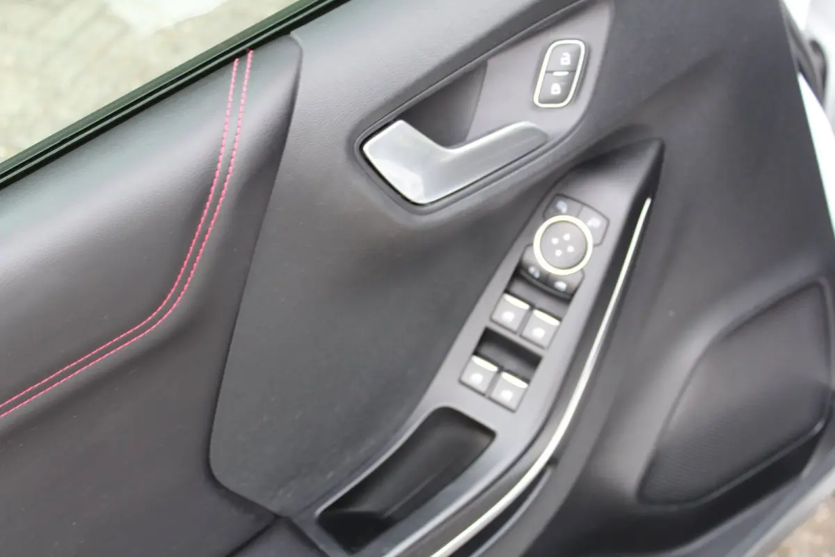 1.0 EcoBoost ST-Line X 125PK | Parkeercamera | Cruise Control | Stoelverwarming | Climate Control