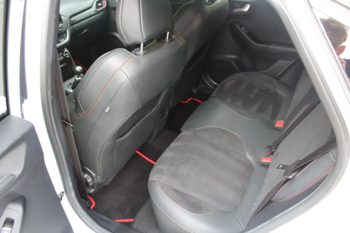 1.0 EcoBoost ST-Line X 125PK | Parkeercamera | Cruise Control | Stoelverwarming | Climate Control