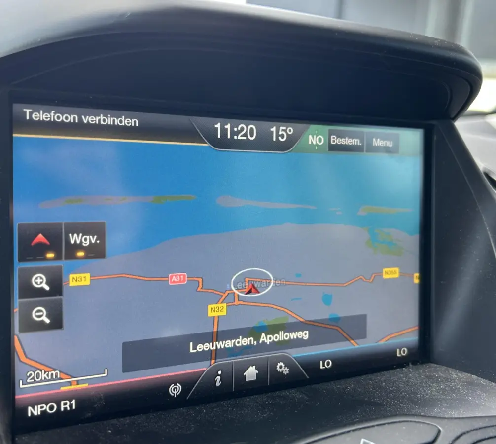 1.5 Titanium Styling Pack 150PK | Nette Staat! | Trekhaak | Parkeersensoren Voor en Achter | Navigatie | Stoelverwarming | Climate Control | 2 Sleutels | Voorruitverwarming | Cruise Control 