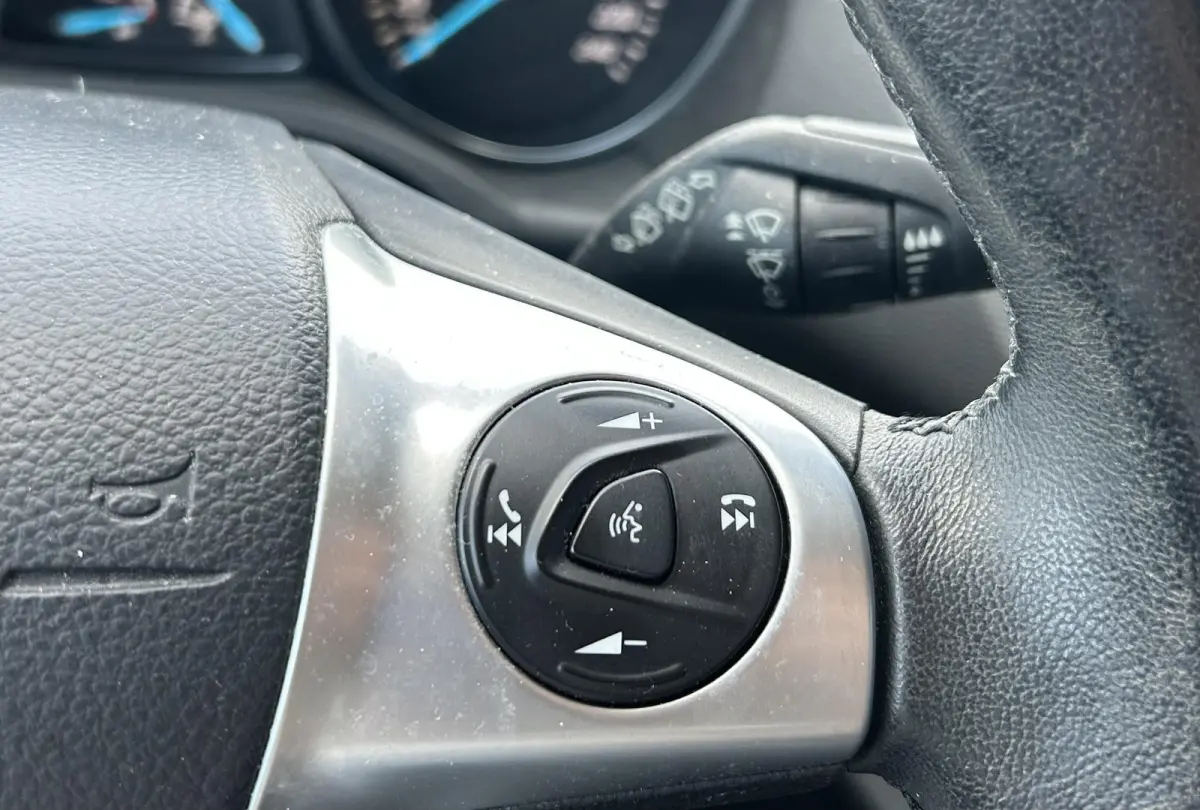 1.5 Titanium Styling Pack 150PK | Nette Staat! | Trekhaak | Parkeersensoren Voor en Achter | Navigatie | Stoelverwarming | Climate Control | 2 Sleutels | Voorruitverwarming | Cruise Control 