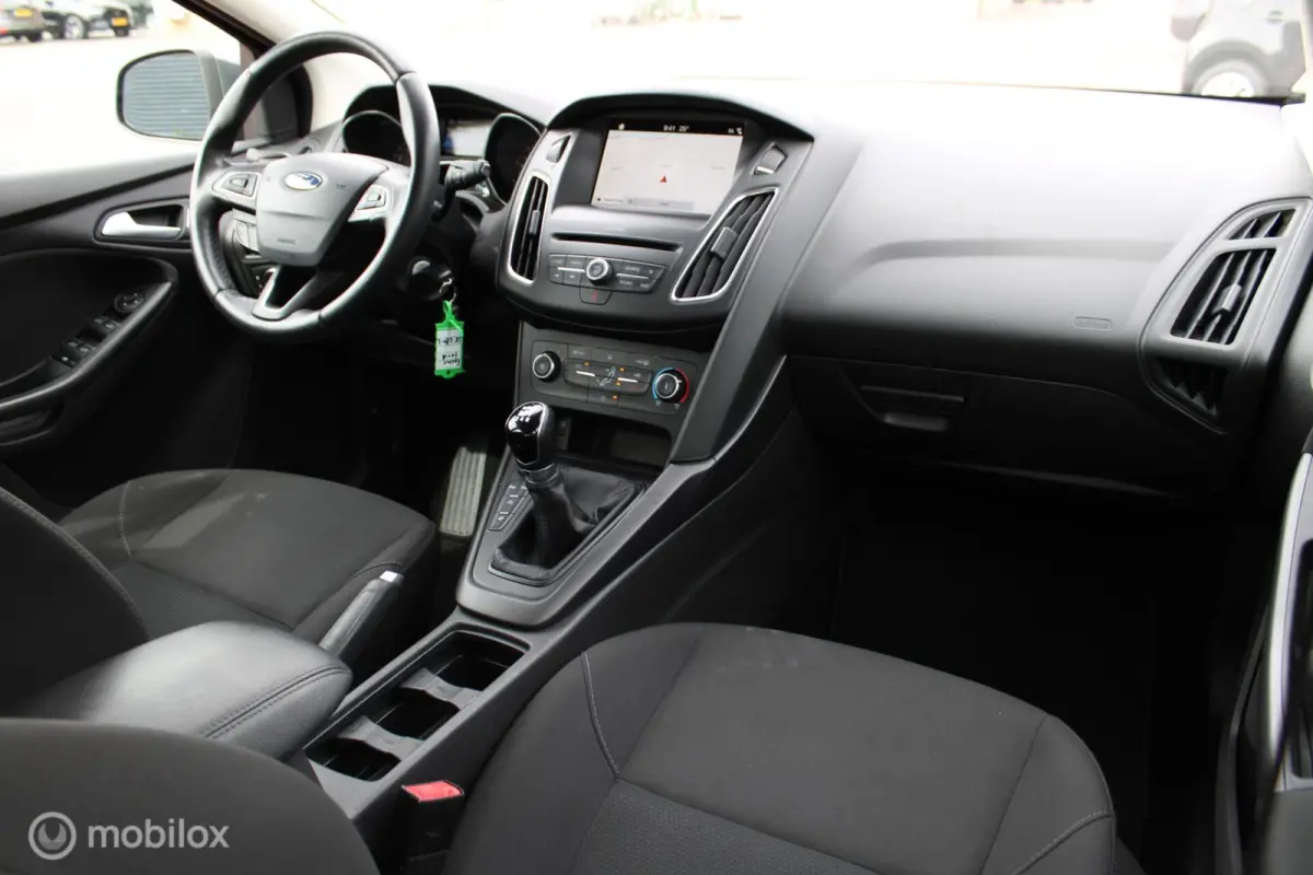 1.0 EcoBoost Trend Edition, Stoel-stuurverwarming, Cruise, Clima, Navi, App connect, Pdc voor + achter