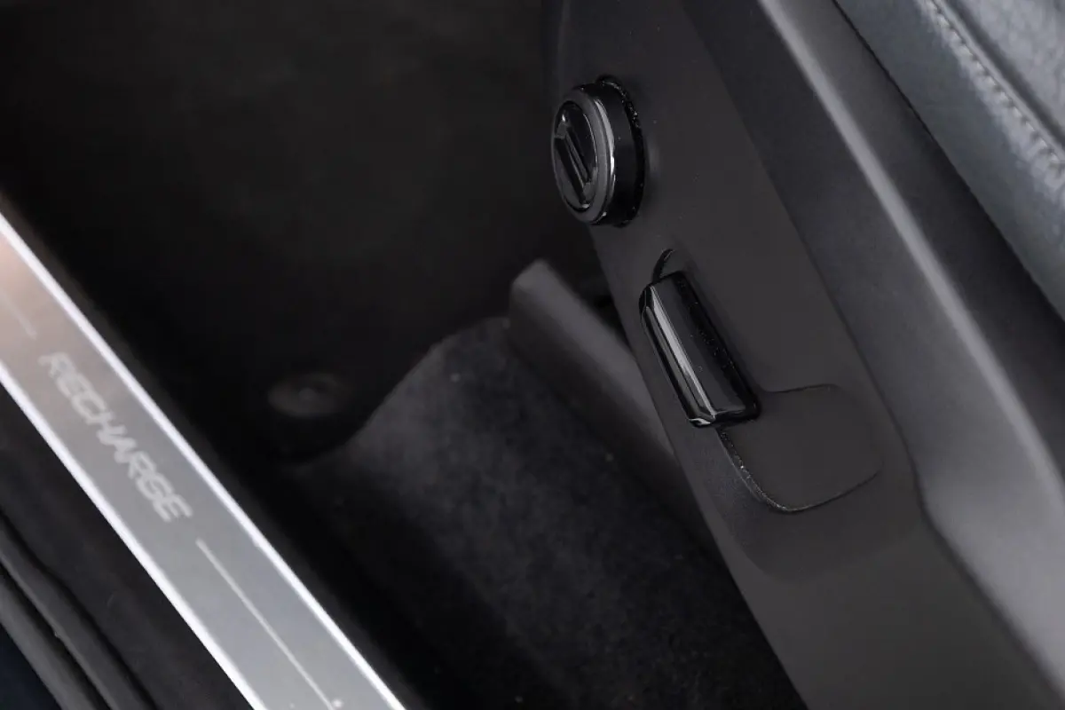 T8 Recharge AWD Inscription Exp. | PANORAMADAK | harman/kardon | LEDER | CARPLAY | PHEV | 7-persoons