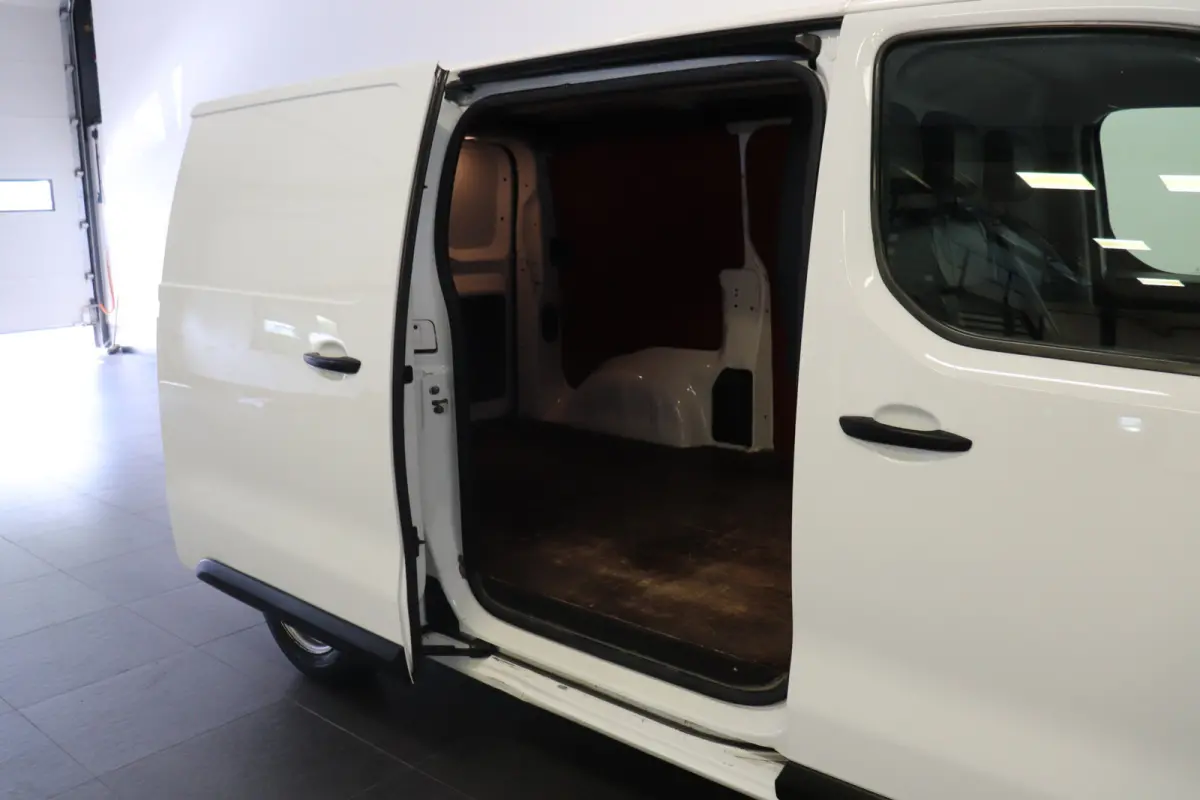1.5 BlueHDI L2 EURO 6 - Airco - Cruise - PDC - €10.950,- Excl.