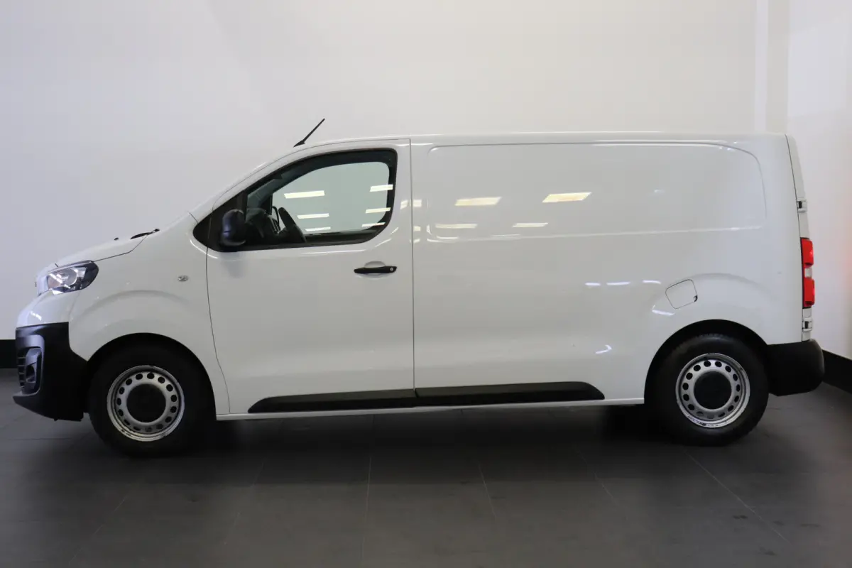 1.5 BlueHDI L2 EURO 6 - Airco - Cruise - PDC - €10.950,- Excl.