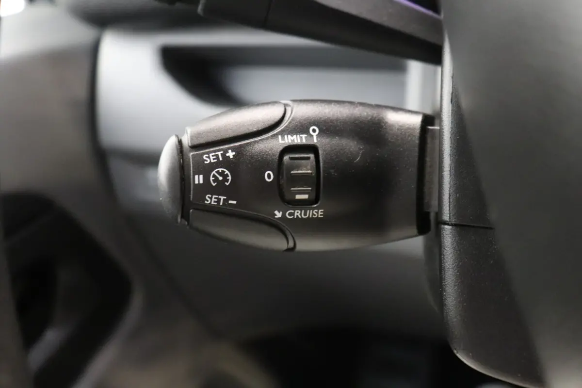 1.5 BlueHDI L2 EURO 6 - Airco - Cruise - PDC - €10.950,- Excl.