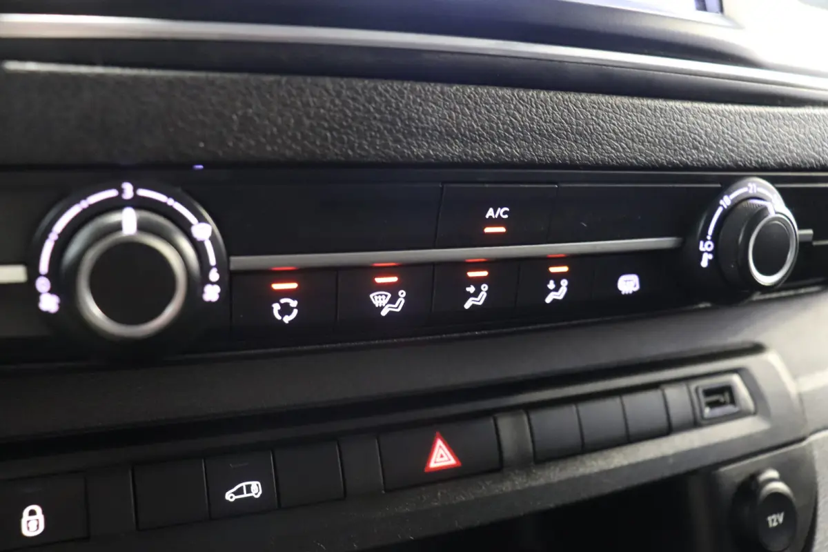 1.5 BlueHDI L2 EURO 6 - Airco - Cruise - PDC - €10.950,- Excl.