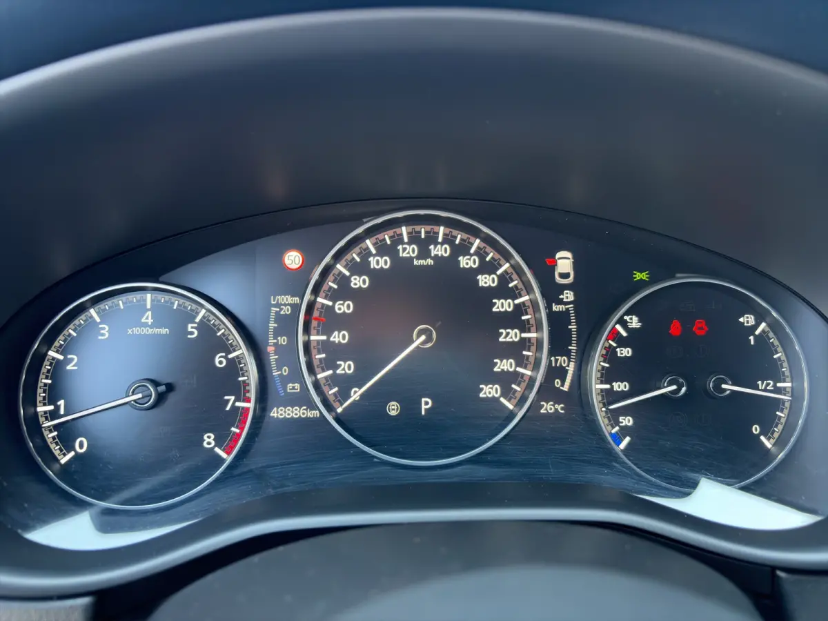 2.0 180pk SkyActiv-X M Hybrid Comfort | Trekhaak | Camera | Climate controle | Adaptive cruise controle | Dodehoek detectie | Elektrische achterklep | Keyless entry | Sensoren voor en achter