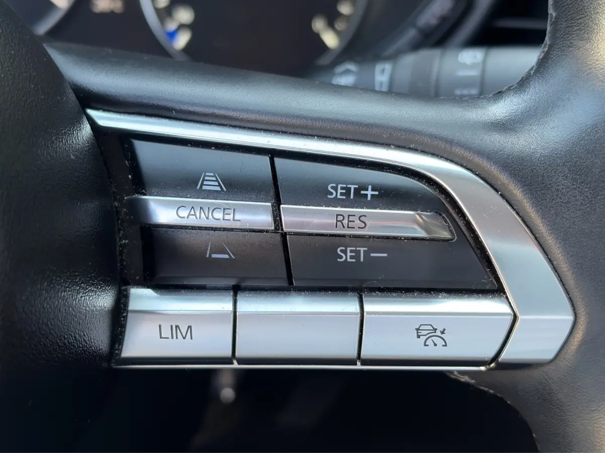 2.0 180pk SkyActiv-X M Hybrid Comfort | Trekhaak | Camera | Climate controle | Adaptive cruise controle | Dodehoek detectie | Elektrische achterklep | Keyless entry | Sensoren voor en achter