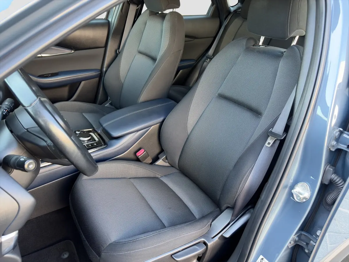 2.0 180pk SkyActiv-X M Hybrid Comfort | Trekhaak | Camera | Climate controle | Adaptive cruise controle | Dodehoek detectie | Elektrische achterklep | Keyless entry | Sensoren voor en achter