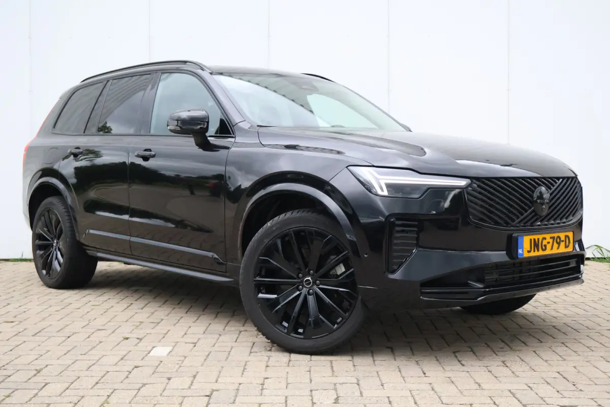 T8 Ultra Black Edition | B&W | Massage | Luchtvering | Trekhaak |