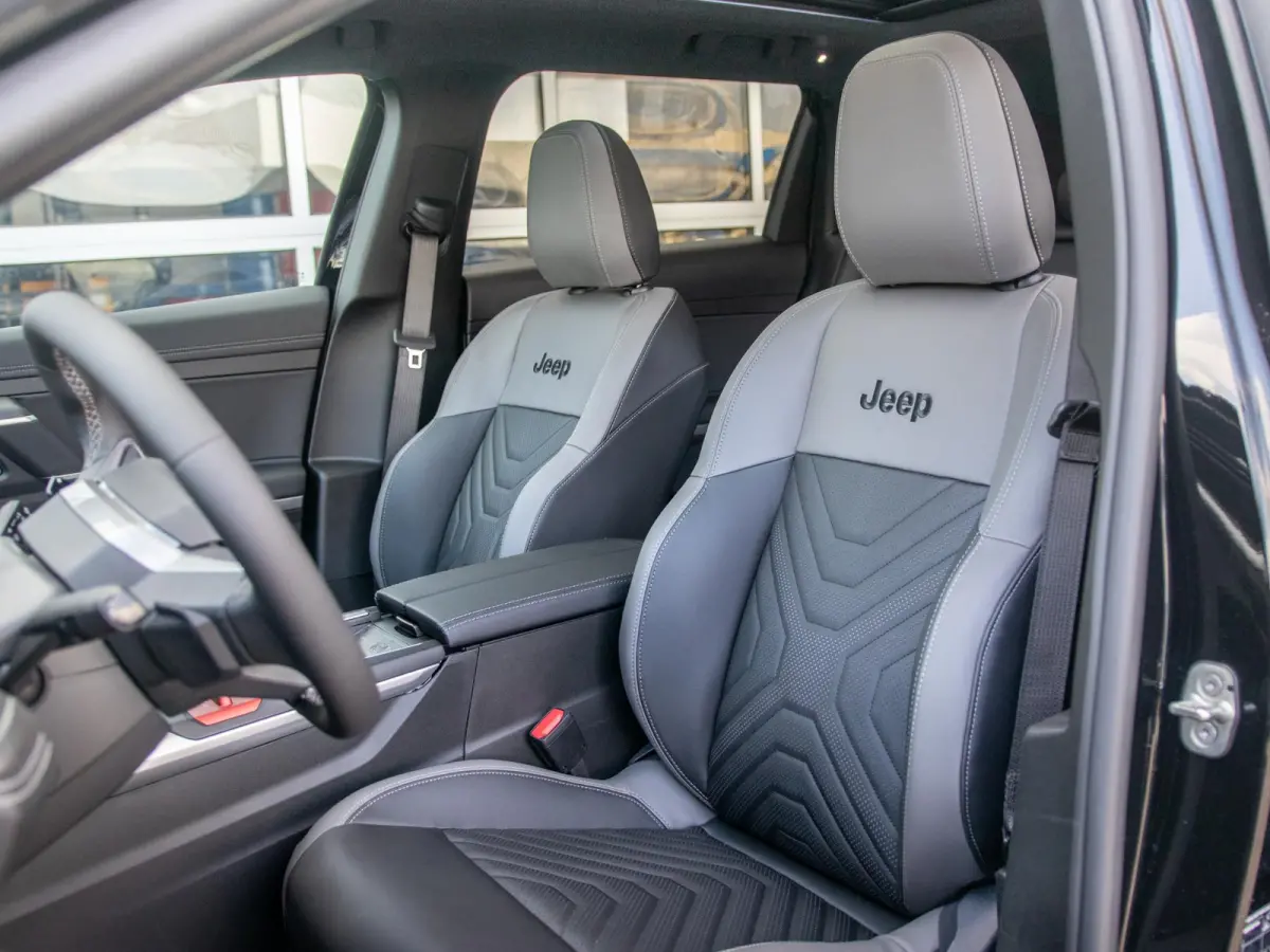 First Edition 74 kWh | Actieprijs | Adapt. Cruise | Camera | Carplay | 20" | Elektr. A-Klep | Navi | Winter Pack | Schuif/Kanteldak | Premium Pack | Conv. Pack | Warmtepomp
