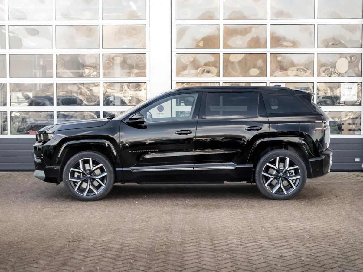 First Edition 74 kWh | Actieprijs | Adapt. Cruise | Camera | Carplay | 20" | Elektr. A-Klep | Navi | Winter Pack | Schuif/Kanteldak | Premium Pack | Conv. Pack | Warmtepomp