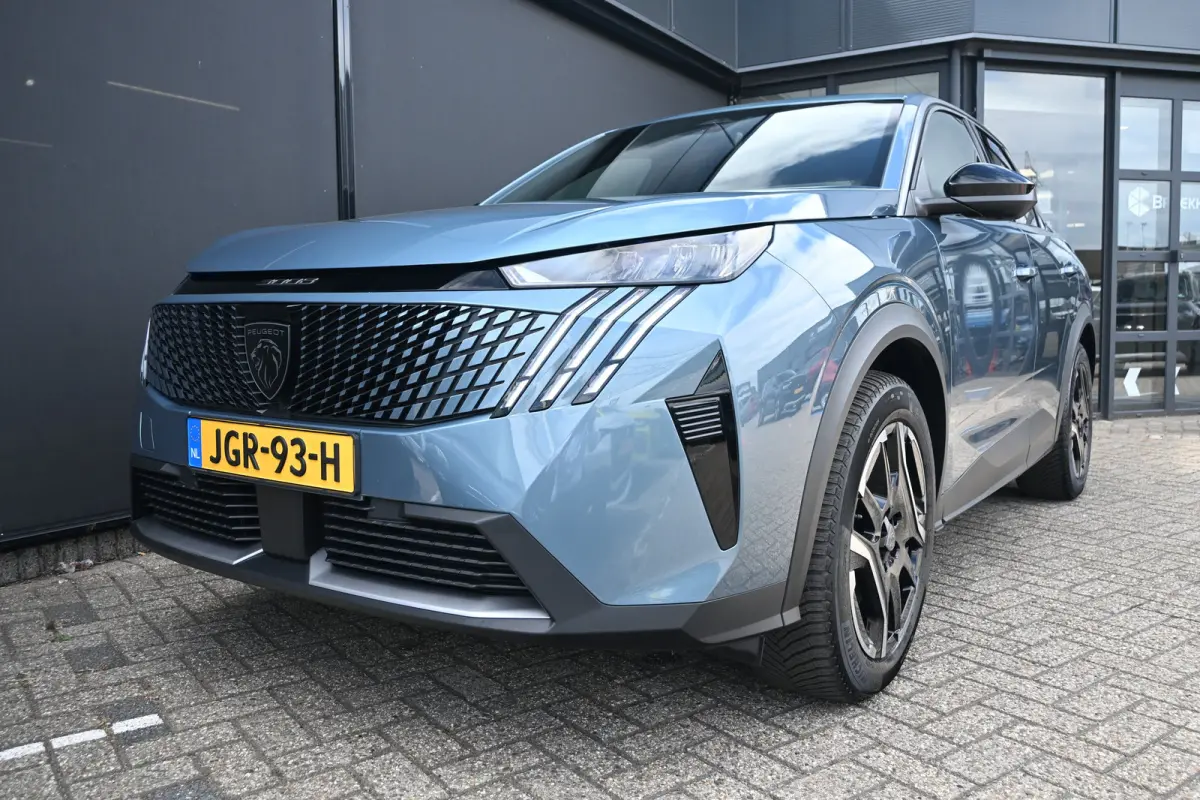 1.6 plug-in Hybrid 195 Allure Tot 8 jaar Garantie! | Afn. Trekhaak | 7,4kW Lader | AllSeason | Navigatie | Achteruitrijcamera | Keyless-Entry | !!