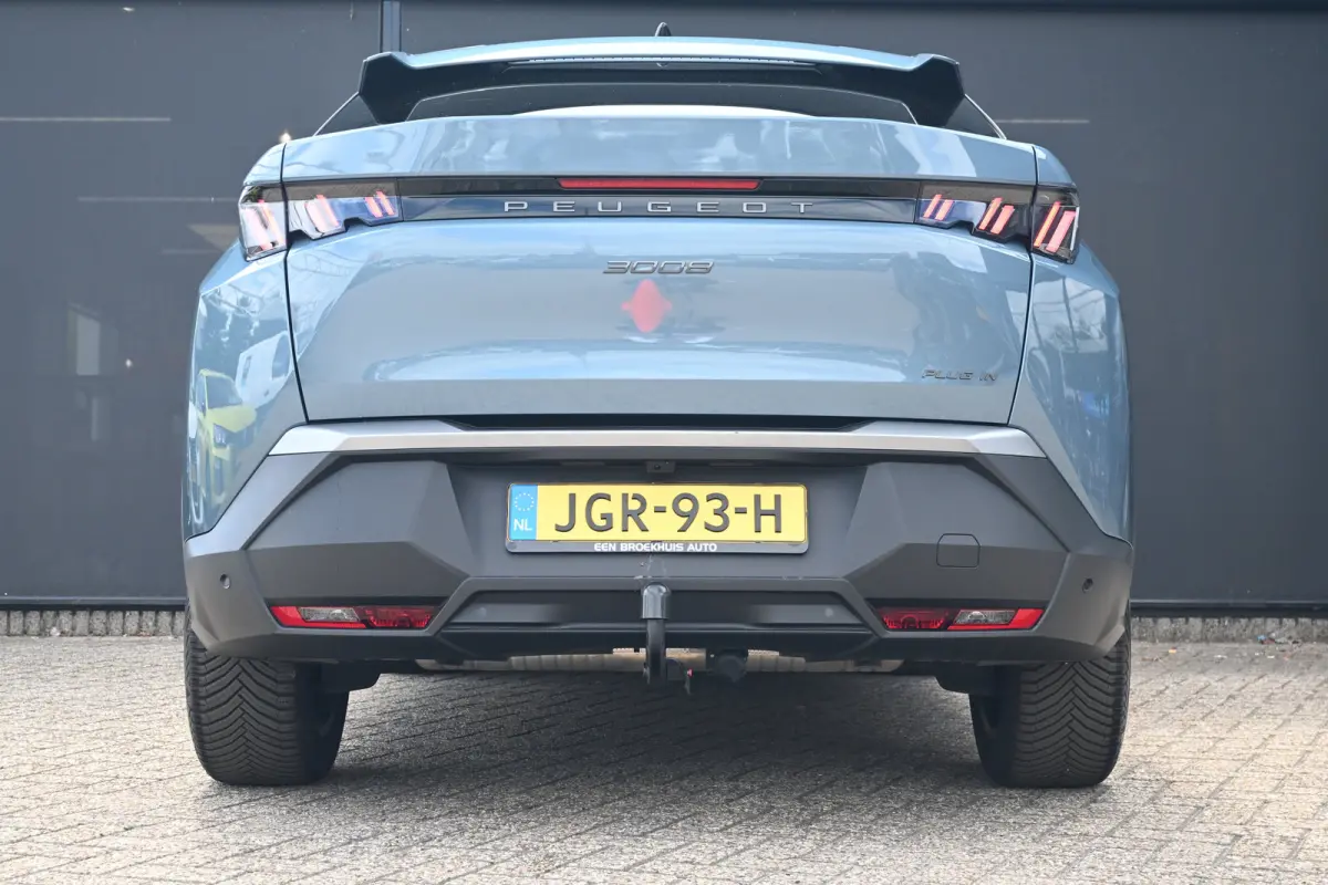1.6 plug-in Hybrid 195 Allure Tot 8 jaar Garantie! | Afn. Trekhaak | 7,4kW Lader | AllSeason | Navigatie | Achteruitrijcamera | Keyless-Entry | !!