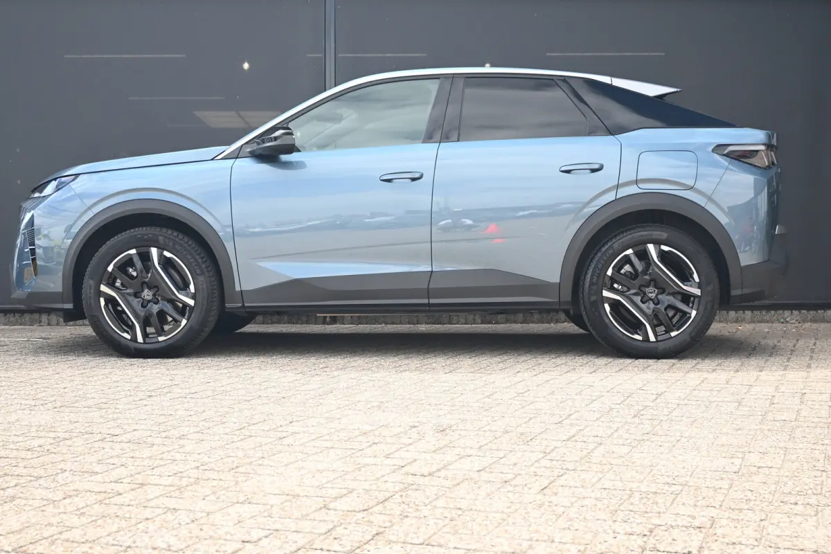 1.6 plug-in Hybrid 195 Allure Tot 8 jaar Garantie! | Afn. Trekhaak | 7,4kW Lader | AllSeason | Navigatie | Achteruitrijcamera | Keyless-Entry | !!
