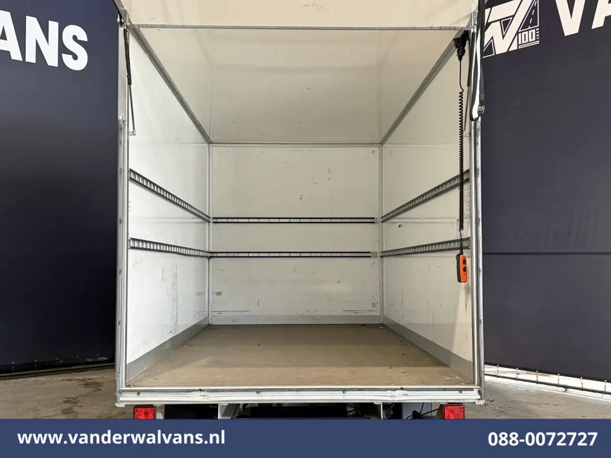 2.0 TDCI 160pk Bakwagen Laadklep Euro6 Airco | 1040kg laadvermogen | Cruisecontrol | Verwarmde Voorruit Bijrijdersbank