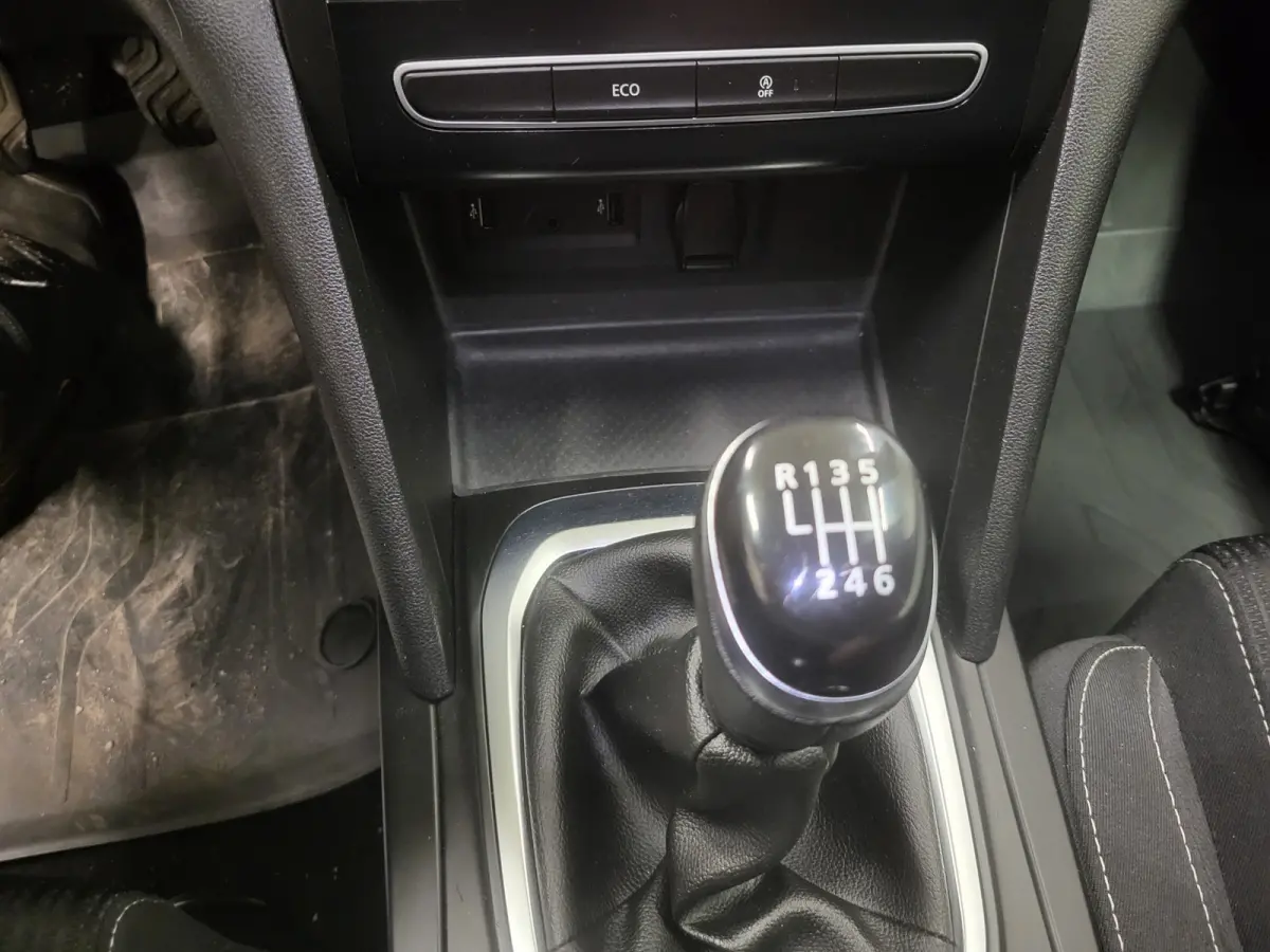 1.5dCi Grijs kenteken Trekhaak Euro 6!