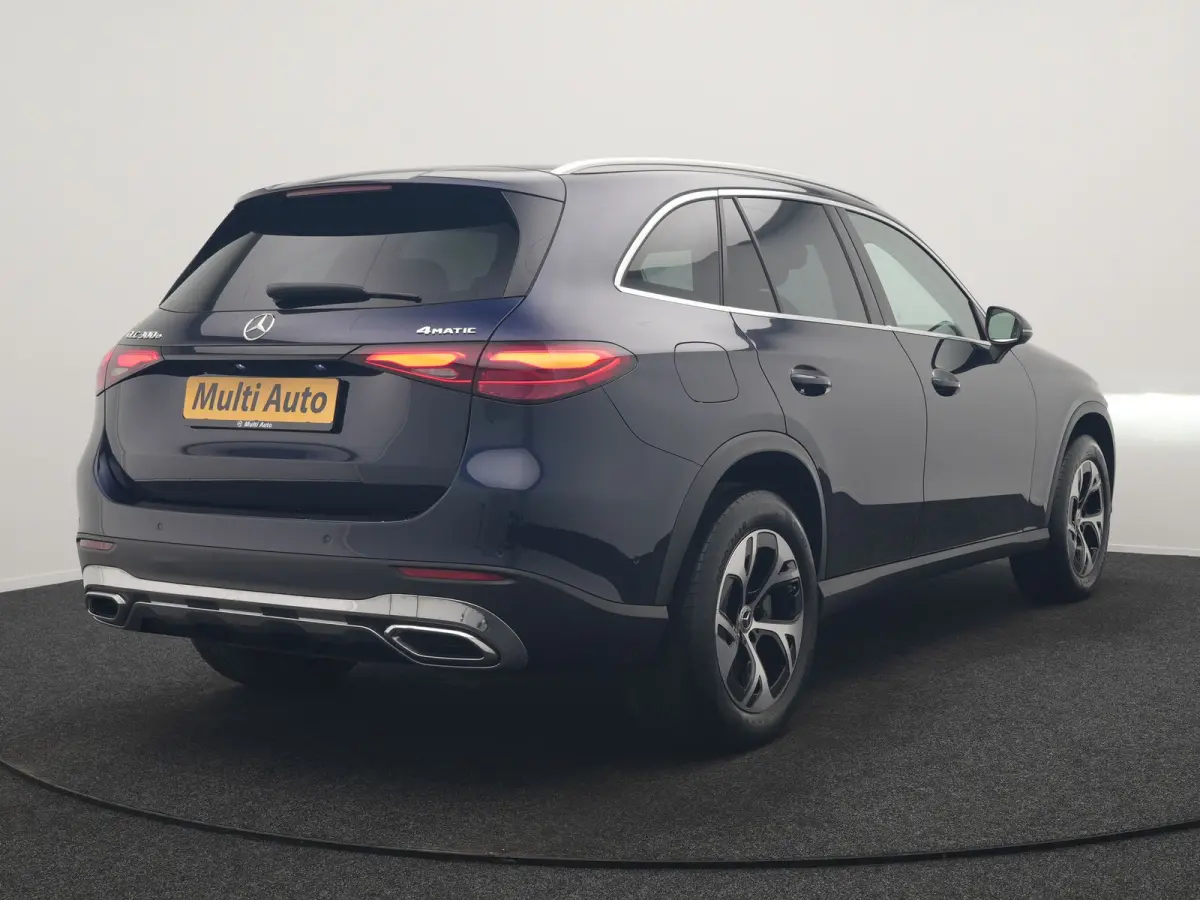4MATIC Avantgarde PHEV 313pk Dealer O.H. | Adaptive Cruise | Camera | Digital LED | Sportstoelen Memory & Verwarmd | Stuur Verwarmd | Sfeerverlichting | Apple Carplay | Blis | Navigatie | MB