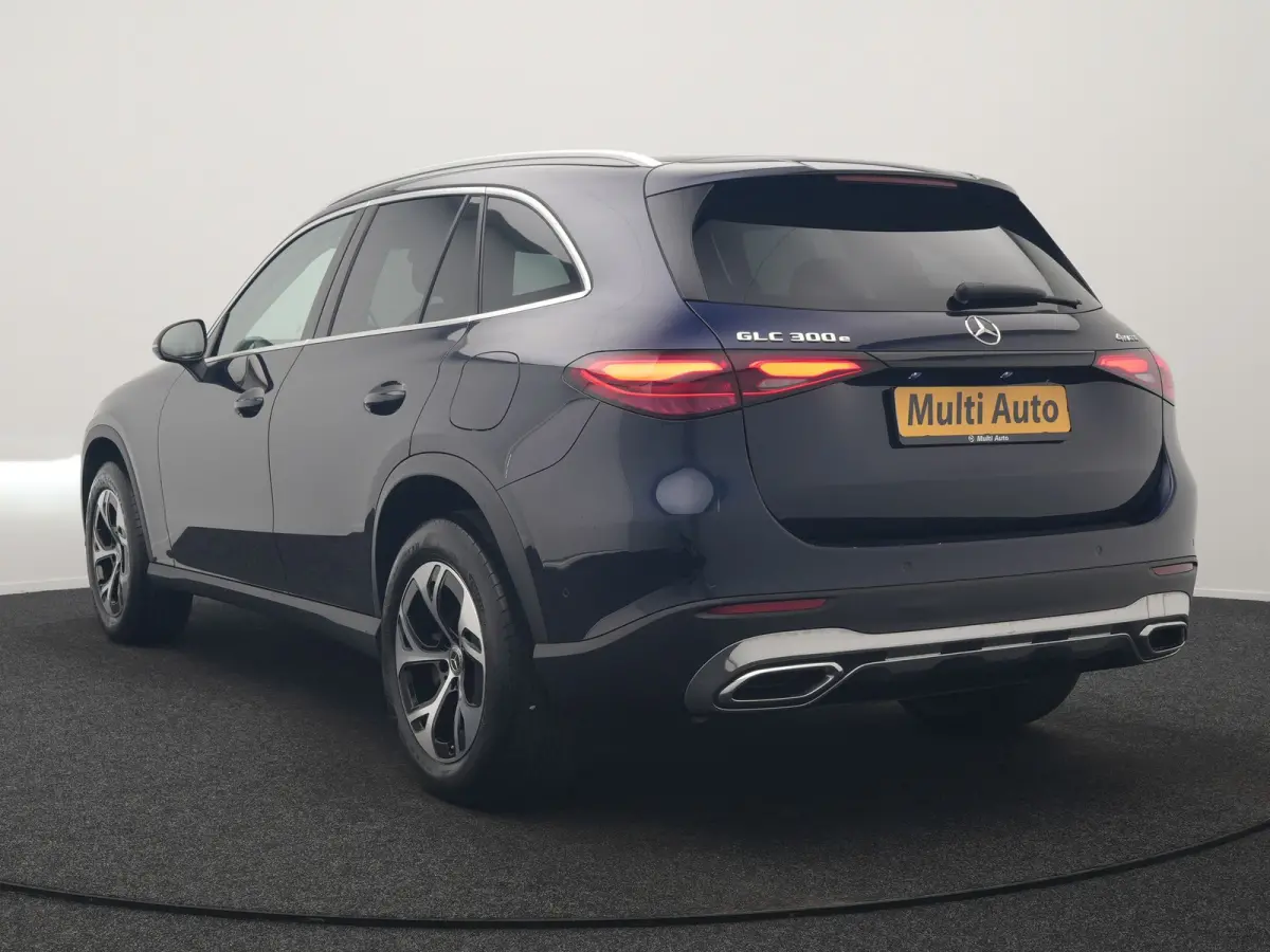 4MATIC Avantgarde PHEV 313pk Dealer O.H. | Adaptive Cruise | Camera | Digital LED | Sportstoelen Memory & Verwarmd | Stuur Verwarmd | Sfeerverlichting | Apple Carplay | Blis | Navigatie | MB