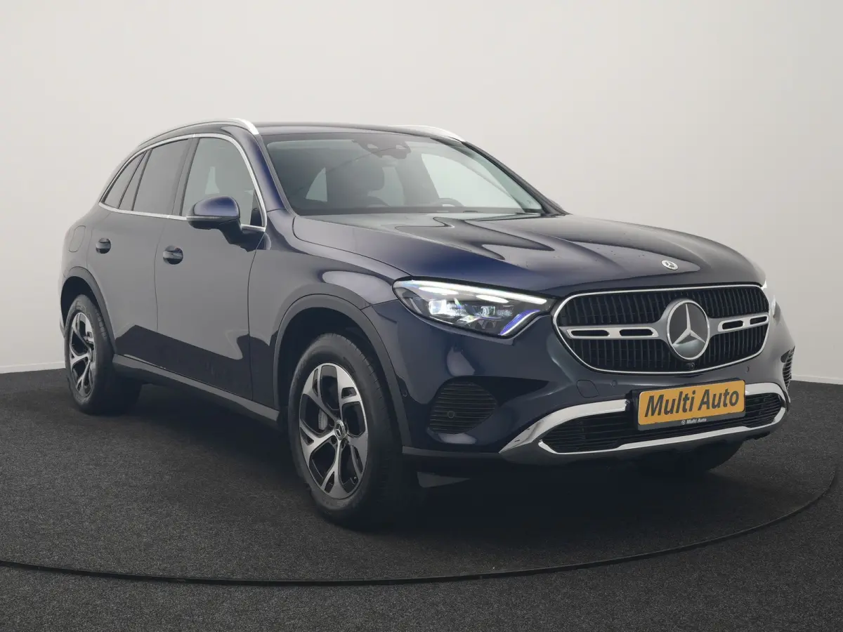4MATIC Avantgarde PHEV 313pk Dealer O.H. | Adaptive Cruise | Camera | Digital LED | Sportstoelen Memory & Verwarmd | Stuur Verwarmd | Sfeerverlichting | Apple Carplay | Blis | Navigatie | MB