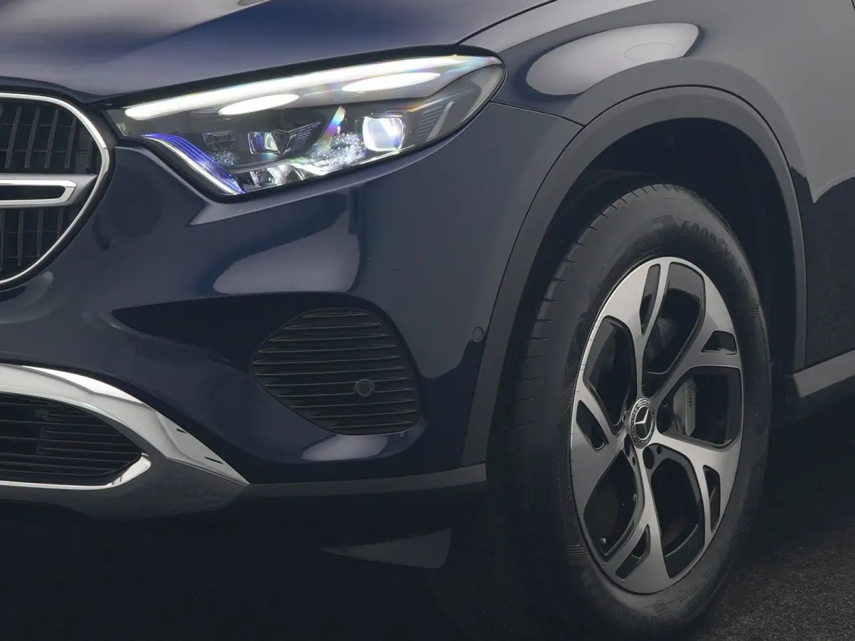 4MATIC Avantgarde PHEV 313pk Dealer O.H. | Adaptive Cruise | Camera | Digital LED | Sportstoelen Memory & Verwarmd | Stuur Verwarmd | Sfeerverlichting | Apple Carplay | Blis | Navigatie | MB