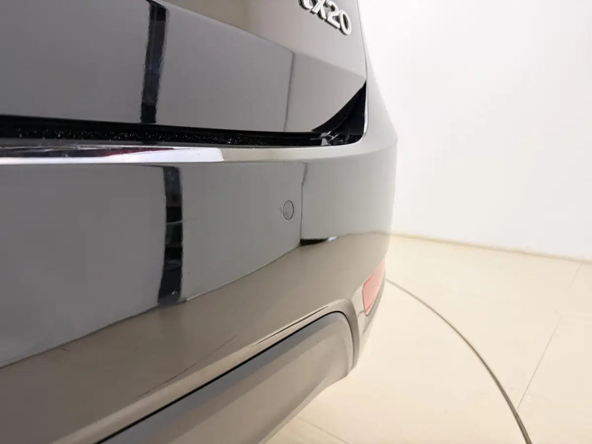 1.6i Go! | Automaat | Parkeersensoren | Lichtmetalen Velgen |