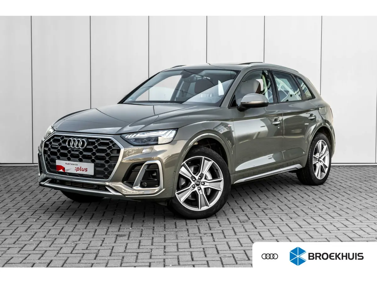 55 TFSI e S edition Competition 367PK | Panorama Dak | Ledere Bekleding | Head-Up Display | 360 Camera |