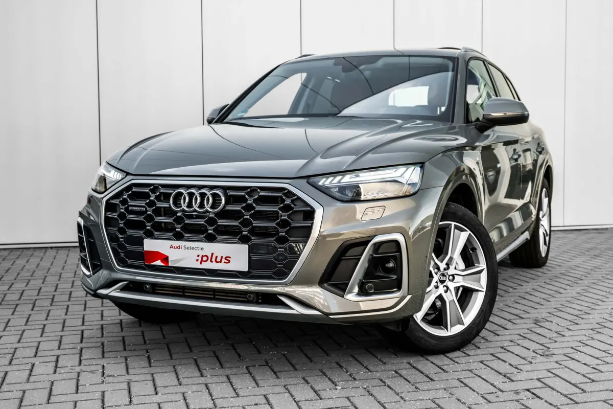 55 TFSI e S edition Competition 367PK | Panorama Dak | Ledere Bekleding | Head-Up Display | 360 Camera |