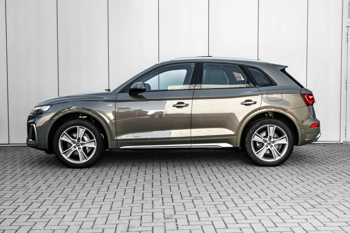 55 TFSI e S edition Competition 367PK | Panorama Dak | Ledere Bekleding | Head-Up Display | 360 Camera |