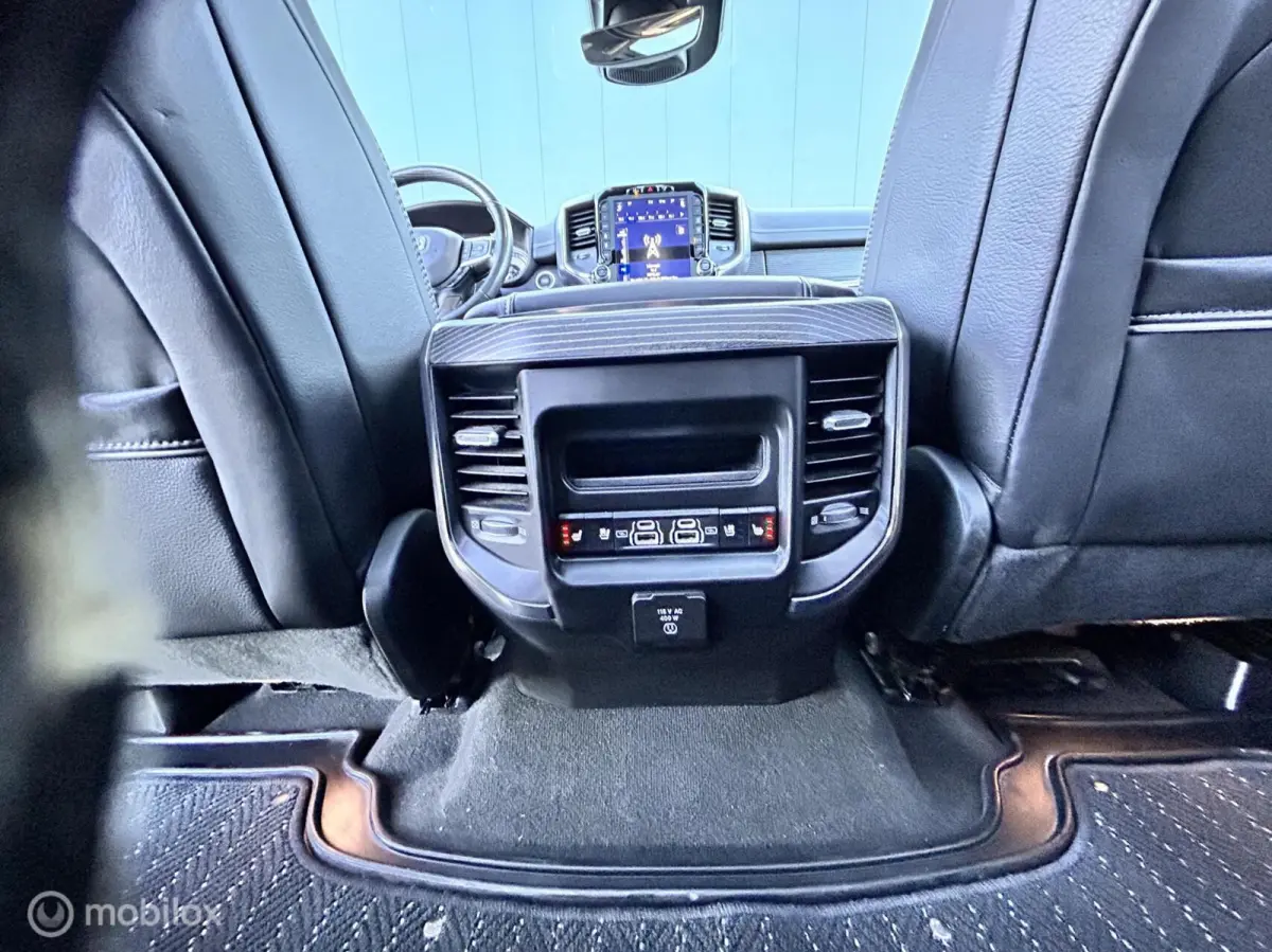 1500 4X4 5.7 V8 4x4 Crew Cab LIMITED LPG 300 LITER
