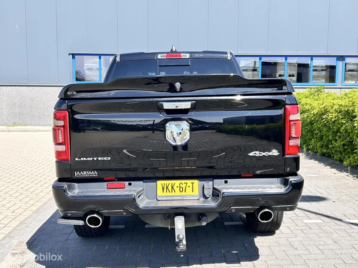 1500 4X4 5.7 V8 4x4 Crew Cab LIMITED LPG 300 LITER