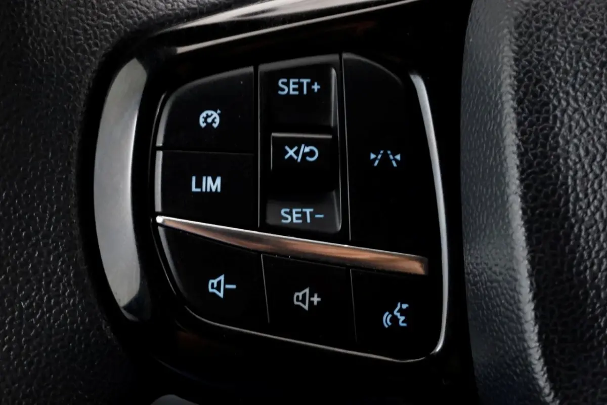 280 2.0 TDCI 136pk L1H1 Trend LED/Camera/Carplay 12-2023