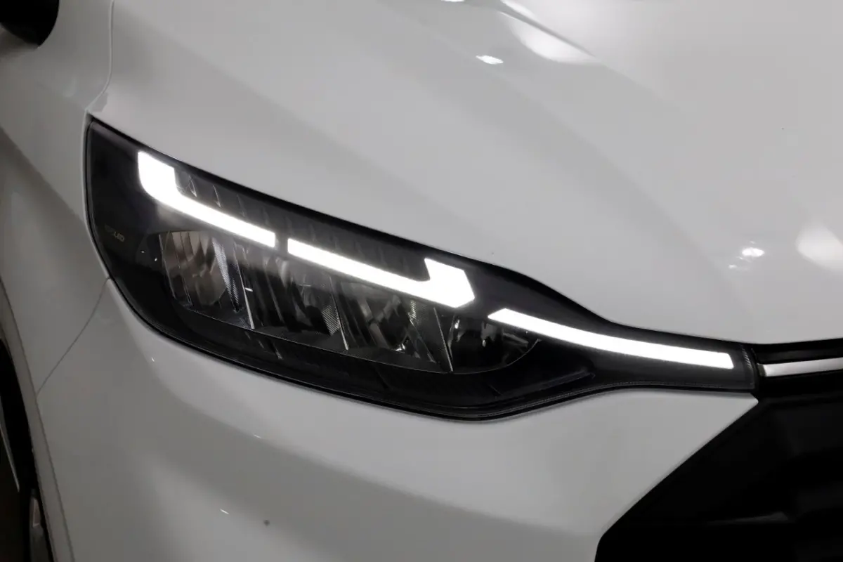 280 2.0 TDCI 136pk L1H1 Trend LED/Camera/Carplay 12-2023