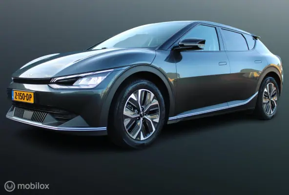 Light Edition 58 kWh, 3 fase, Stoel-stuurverwarming, Donker glas, Clima, Navi, App connect, Pdc voor + achter + camera, Cruise
