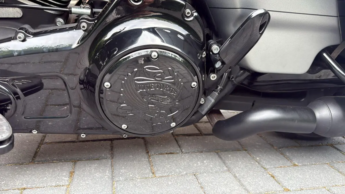 FLHXS Streetglide Street Glide  Special mat grijs blackout