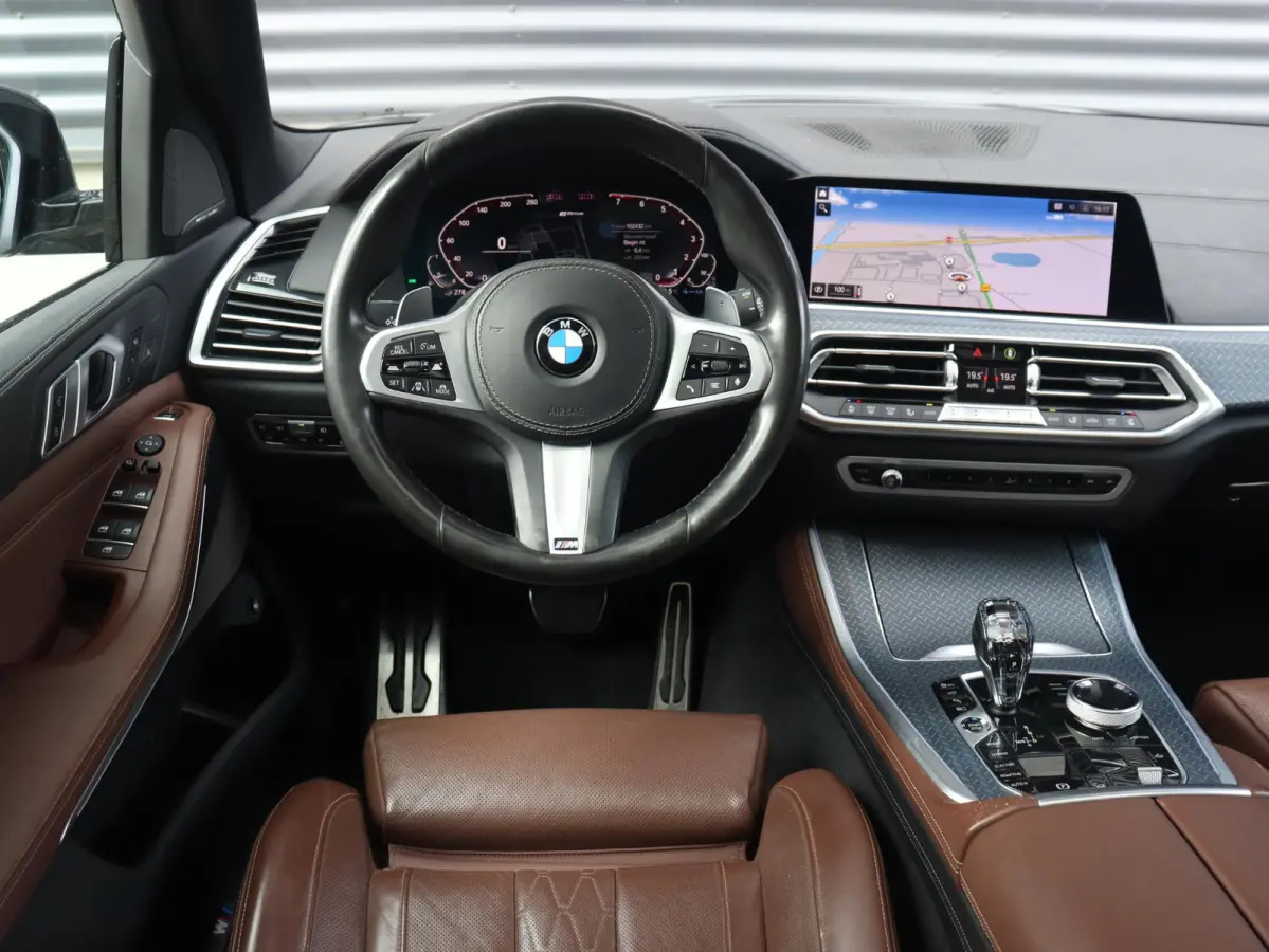 xDrive45e | High Executive | M Sportpakket | Panodak | Head-Up | Driving Assistant Prof. | Harman Kardon | Stoelventilatie | Parking Assistant Plus | SOH 87% | 22'' LMV