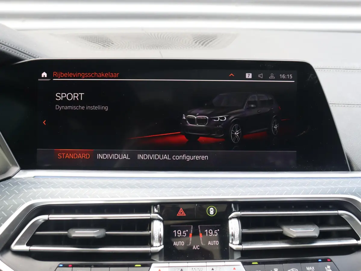 xDrive45e | High Executive | M Sportpakket | Panodak | Head-Up | Driving Assistant Prof. | Harman Kardon | Stoelventilatie | Parking Assistant Plus | SOH 87% | 22'' LMV