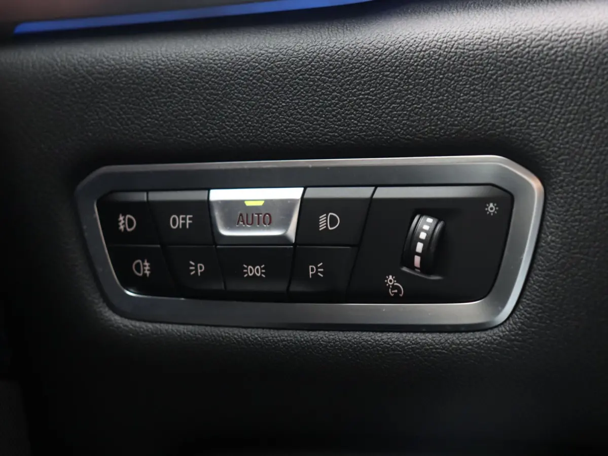 xDrive45e | High Executive | M Sportpakket | Panodak | Head-Up | Driving Assistant Prof. | Harman Kardon | Stoelventilatie | Parking Assistant Plus | SOH 87% | 22'' LMV