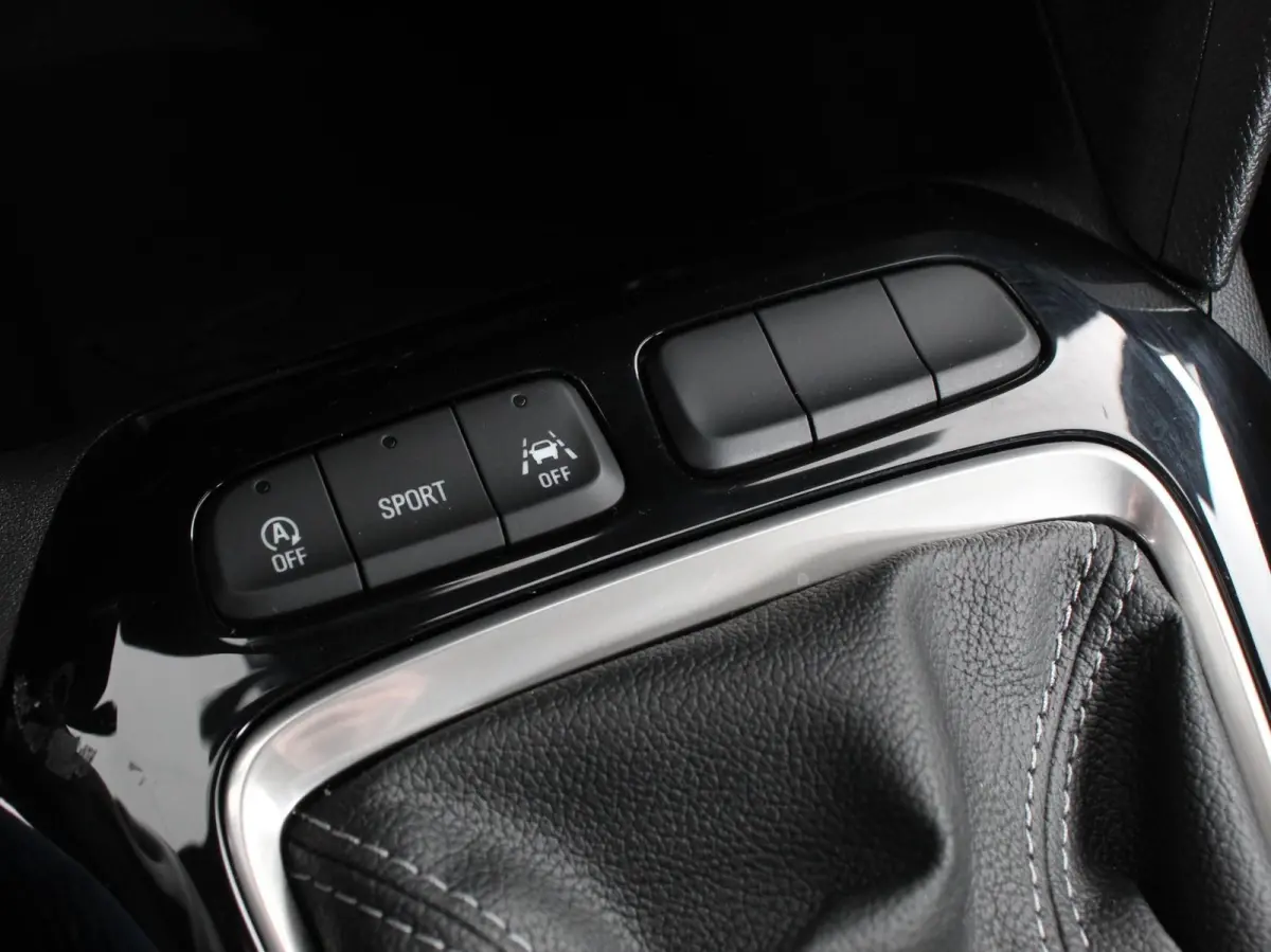 1.2 Turbo GS Navigatie Apple Carplay/Android Auto Digitale Cockpit Airco Cruise Control Lichtmetalen Velgen Dab Lichtmetalen Velgen