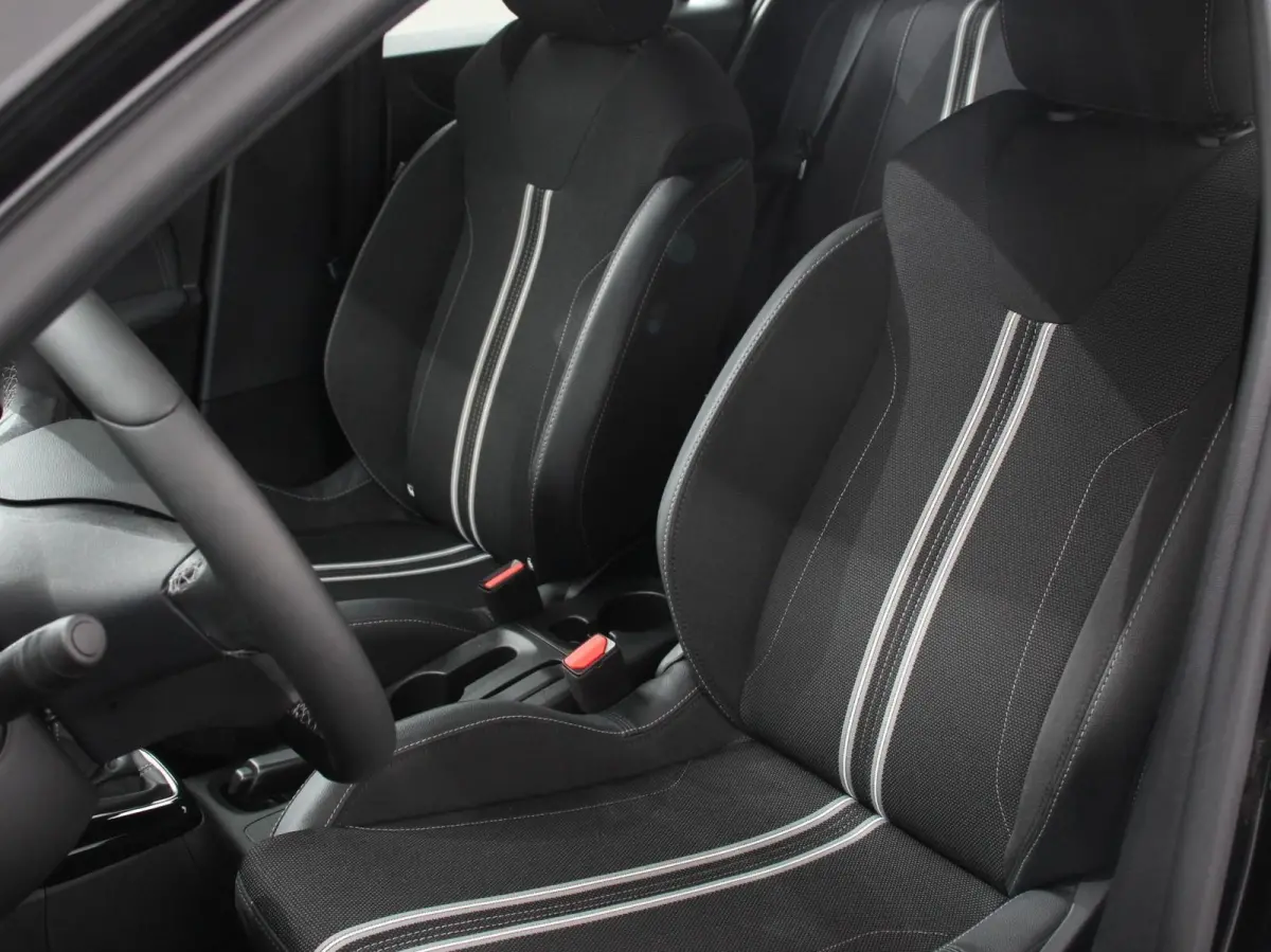 1.2 Turbo GS Navigatie Apple Carplay/Android Auto Digitale Cockpit Airco Cruise Control Lichtmetalen Velgen Dab Lichtmetalen Velgen
