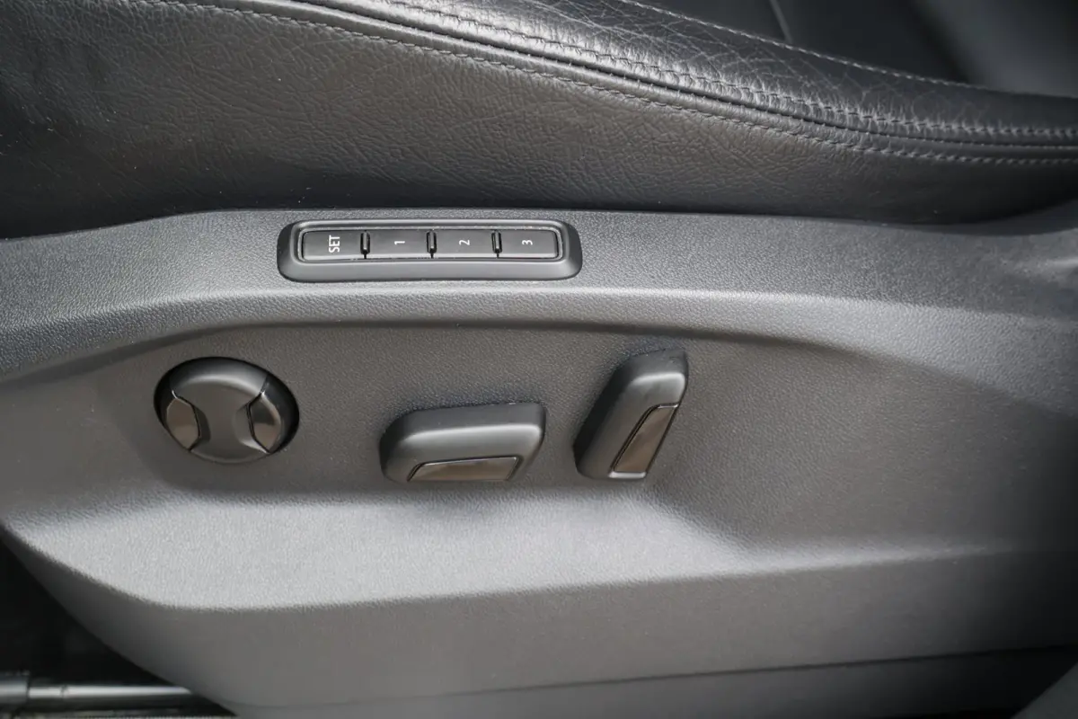 1.5 TSI FR Business 7pers DSG VIRTUAL l 360 l LEDER l ASSISTENTIE l SFEER l CARPLAY l ORG.NL l DEALER OND l 1e EIG